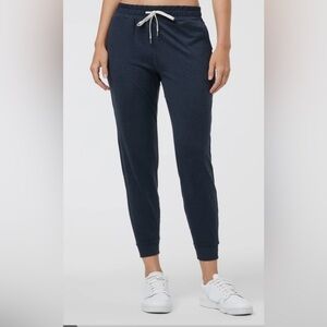 Vuori Women’s Performance Jogger in Midnight Heather
